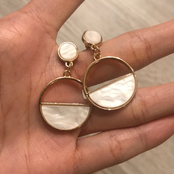 “Round & Round” Marble Resin Drop Festival Earring - Picture 6 of 11